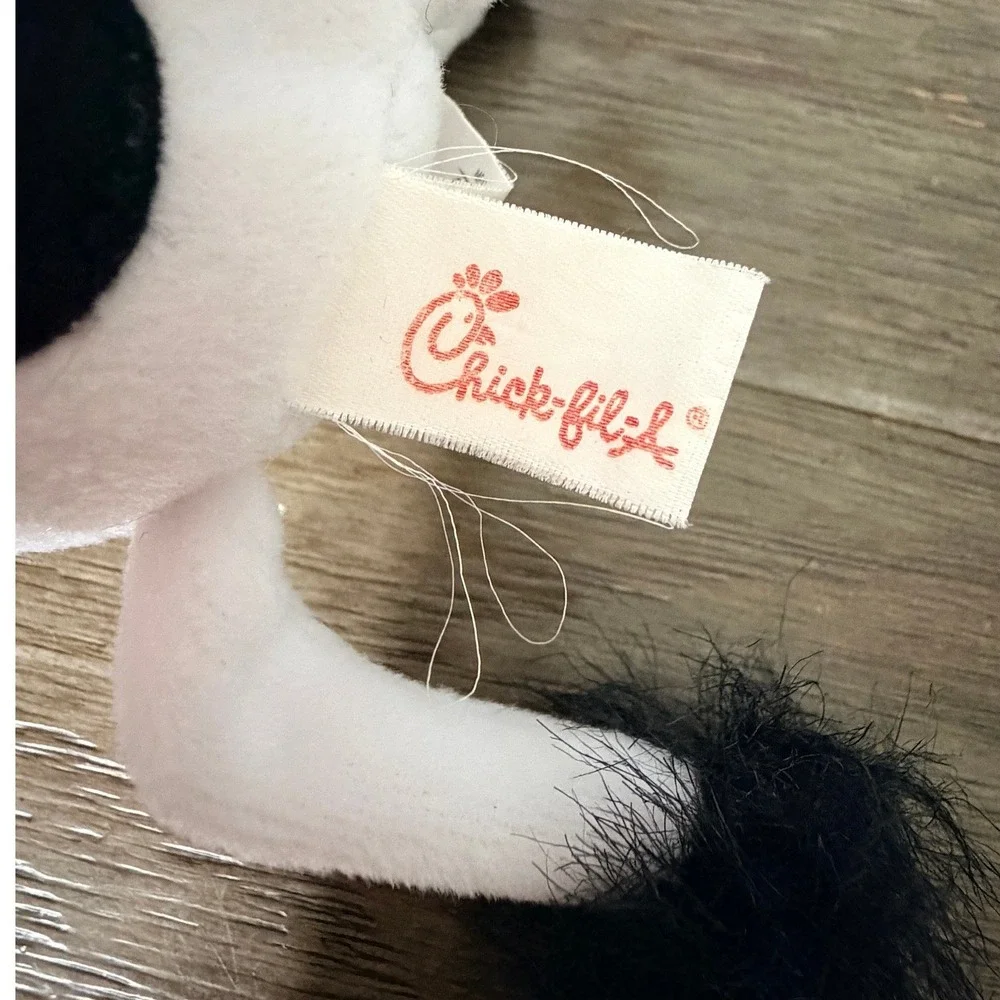Chick-fil-A Eat Mor Chikin Cow Plush Lot of 5 Advertising Mascot Stuffed Animals